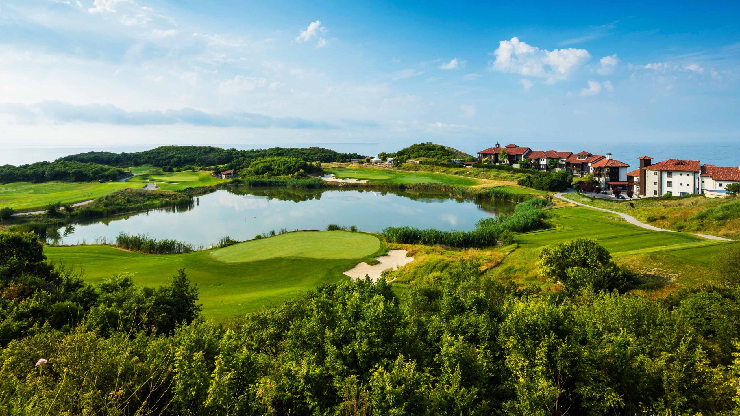 Bulgarien-Bozhurets-Thracian Cliffs-Green 5