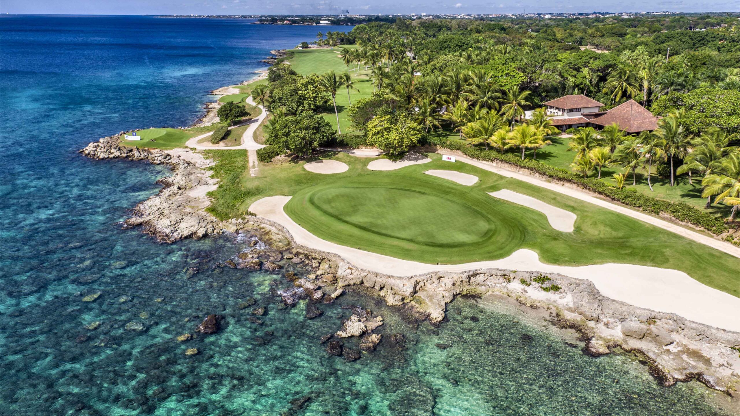 Dominikanische Republik Golfplatz_am_Meer