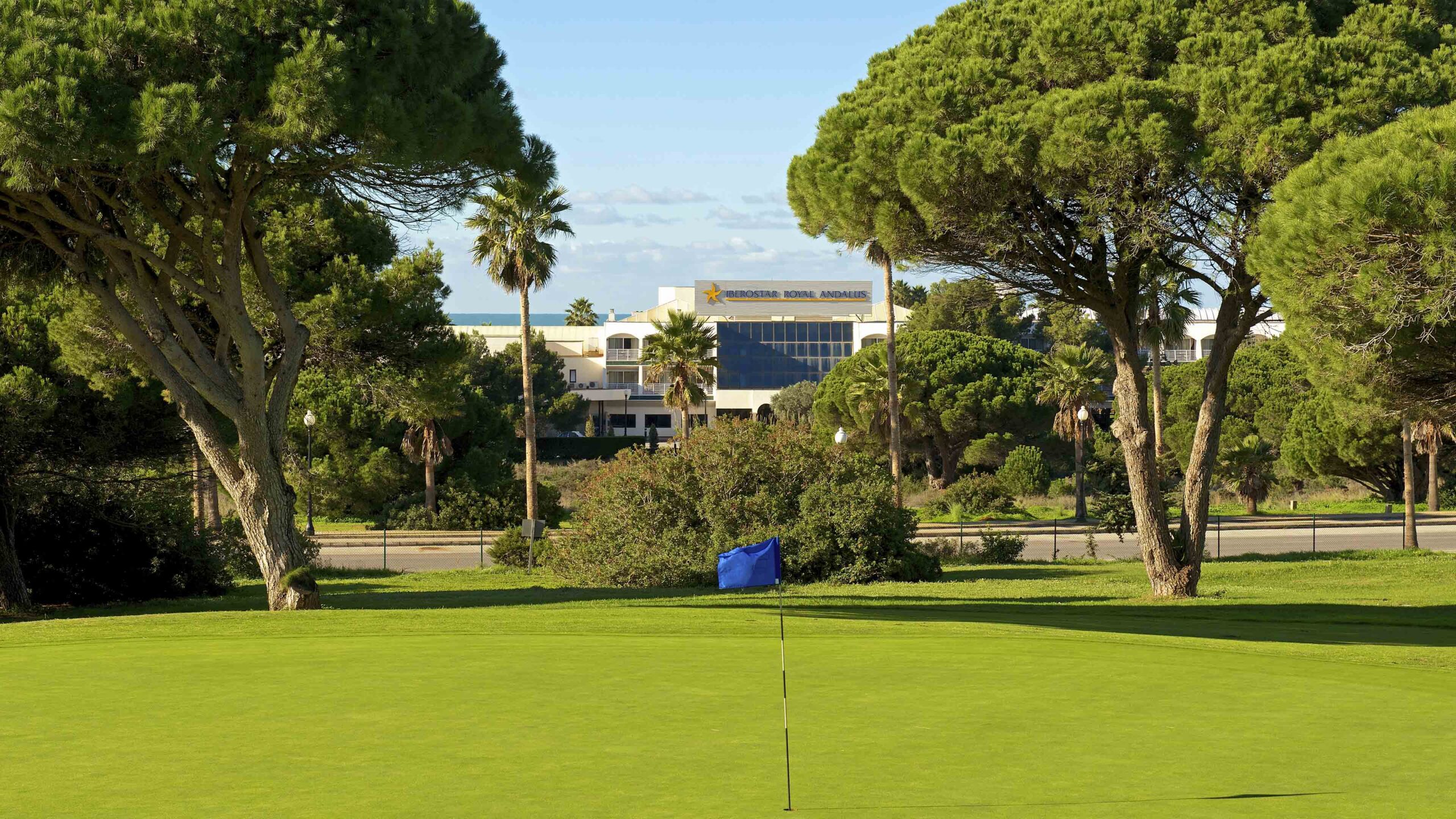 Golfplatz_Green_mit_Hotelblick